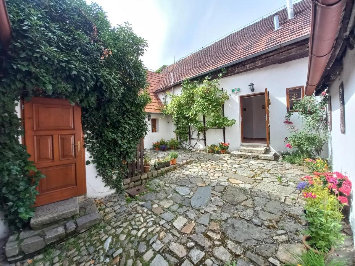 Penzion Merlin Cesky Krumlov Luaran gambar